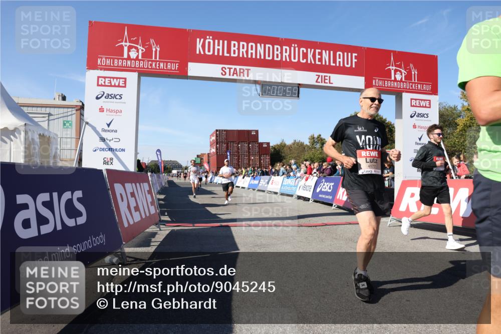 03.10.2025 - Köhlbrandbrückenlauf Lena Gebhardt http://msf.ph/oto/9045245 03.10.2025 13:00:59 Ziel 4069, 4140, 4177, 4407, 4425, 4512, 4820, 6464 meine-sportfotos.de