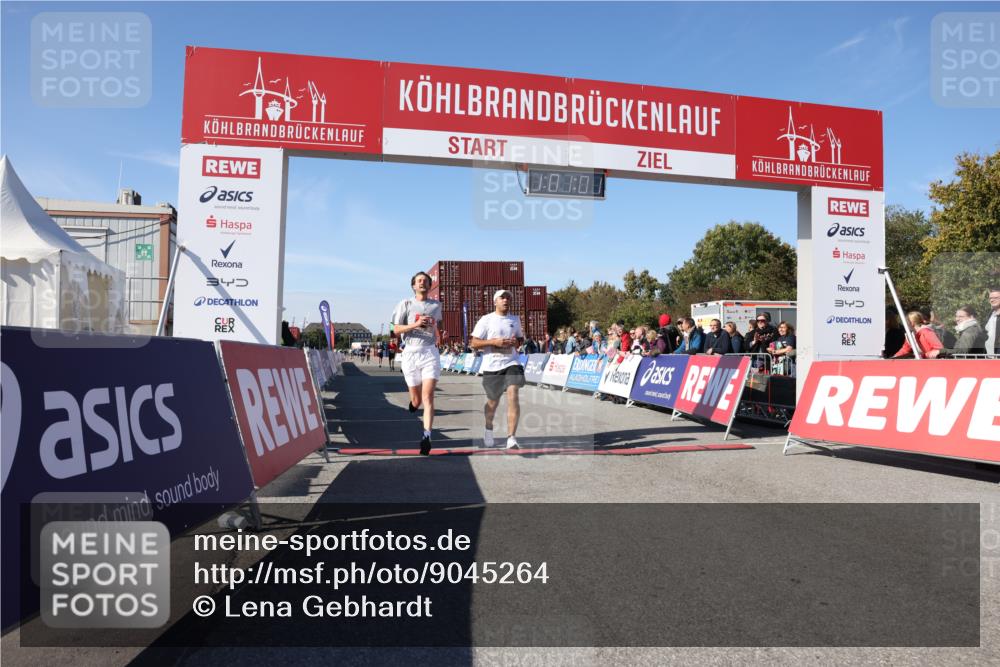 03.10.2025 - Köhlbrandbrückenlauf Lena Gebhardt http://msf.ph/oto/9045264 03.10.2025 13:01:01 Ziel 4039, 4069, 4140, 4177, 4407, 4425, 4512, 4820, 6464 meine-sportfotos.de
