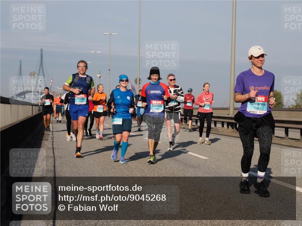 03.10.2025 - Köhlbrandbrückenlauf Fabian Wolf http://msf.ph/oto/9045268 03.10.2025 09:57:42 Position 3 2951, 2986 meine-sportfotos.de