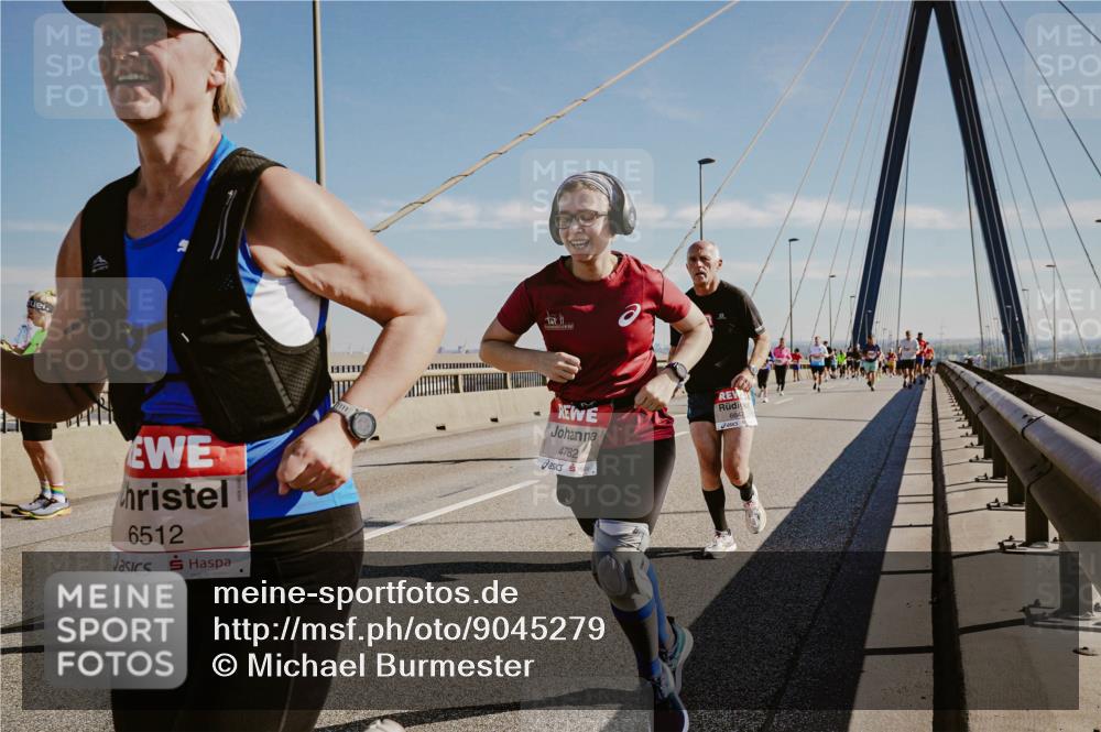 03.10.2025 - Köhlbrandbrückenlauf Michael Burmester http://msf.ph/oto/9045279 03.10.2025 12:27:30 Position 1 6512, 4782, 6647 meine-sportfotos.de