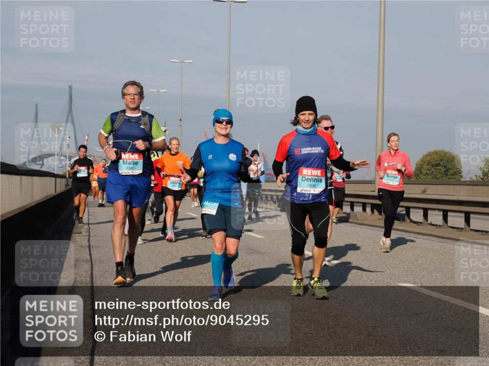 03.10.2025 - Köhlbrandbrückenlauf Fabian Wolf http://msf.ph/oto/9045295 03.10.2025 09:57:43 Position 3 3691, 2938 meine-sportfotos.de