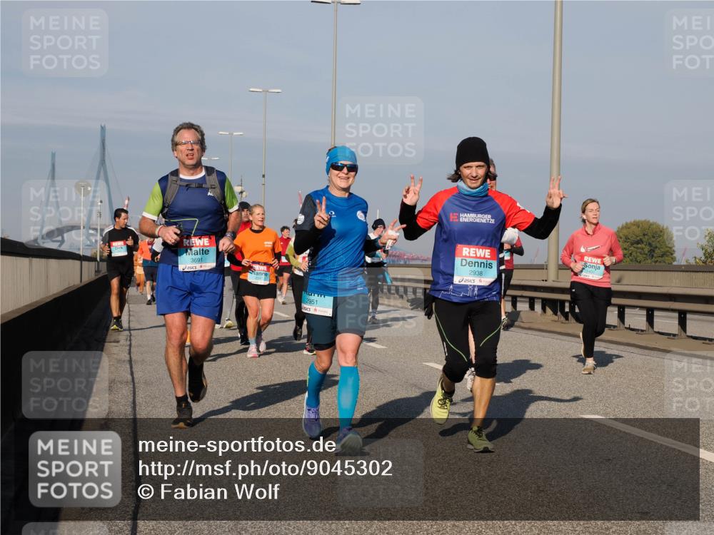 03.10.2025 - Köhlbrandbrückenlauf Fabian Wolf http://msf.ph/oto/9045302 03.10.2025 09:57:44 Position 3 3691, 2147, 2951, 2938, 1431 meine-sportfotos.de