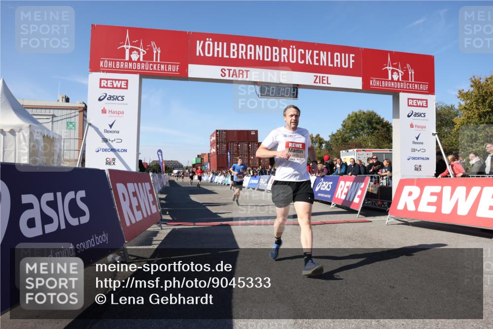 03.10.2025 - Köhlbrandbrückenlauf Lena Gebhardt http://msf.ph/oto/9045333 03.10.2025 13:01:04 Ziel 4039, 4069, 4140, 4177, 4407, 4425, 4512, 4820, 5779 meine-sportfotos.de