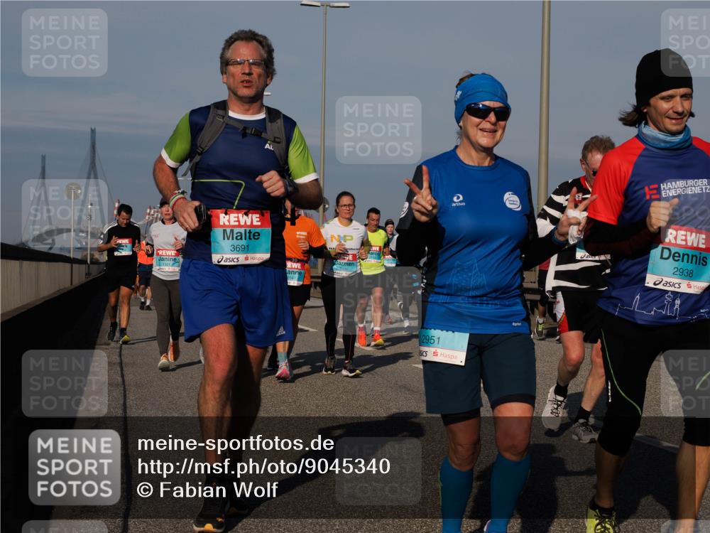 03.10.2025 - Köhlbrandbrückenlauf Fabian Wolf http://msf.ph/oto/9045340 03.10.2025 09:57:45 Position 3 1, 3691, 2147, 2951, 2938 meine-sportfotos.de