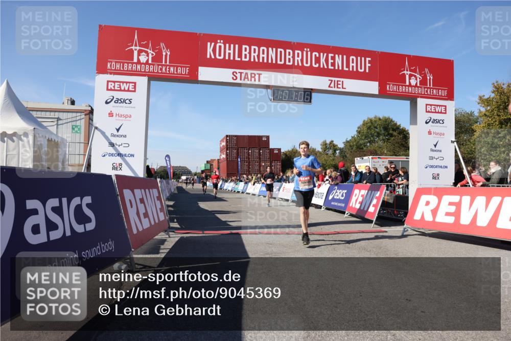 03.10.2025 - Köhlbrandbrückenlauf Lena Gebhardt http://msf.ph/oto/9045369 03.10.2025 13:01:06 Ziel 4039, 4069, 4140, 4177, 4407, 4425, 4512, 4820, 5779, 6614 meine-sportfotos.de