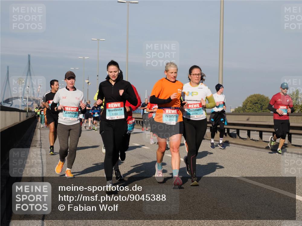 03.10.2025 - Köhlbrandbrückenlauf Fabian Wolf http://msf.ph/oto/9045388 03.10.2025 09:57:47 Position 3 361, 1324, 1204, 2147, 3339 meine-sportfotos.de