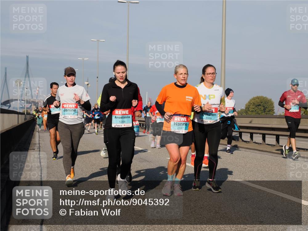 03.10.2025 - Köhlbrandbrückenlauf Fabian Wolf http://msf.ph/oto/9045392 03.10.2025 09:57:47 Position 3 361, 1324, 1204, 2147, 3339 meine-sportfotos.de