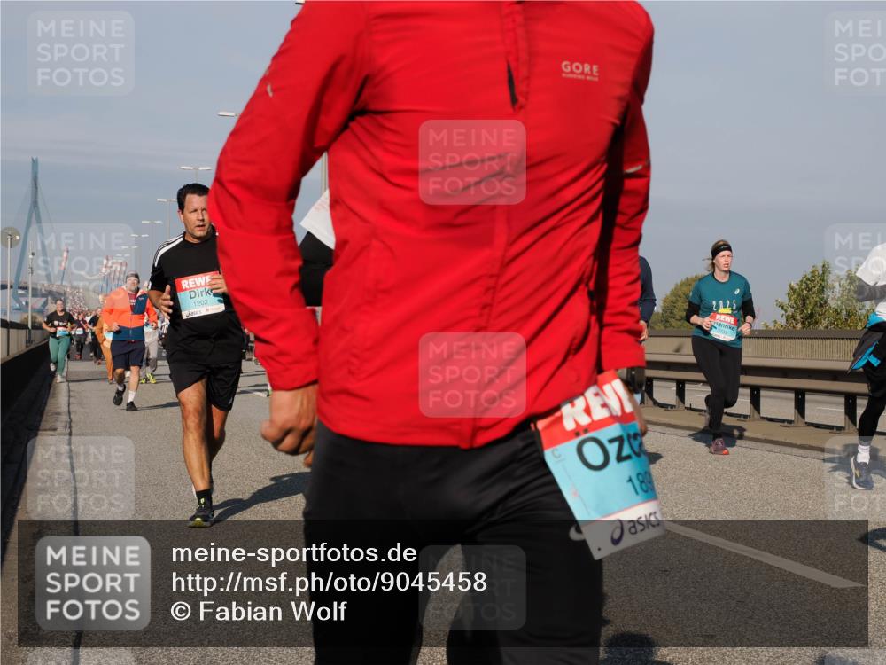 03.10.2025 - Köhlbrandbrückenlauf Fabian Wolf http://msf.ph/oto/9045458 03.10.2025 09:57:49 Position 3 1202, 189 meine-sportfotos.de
