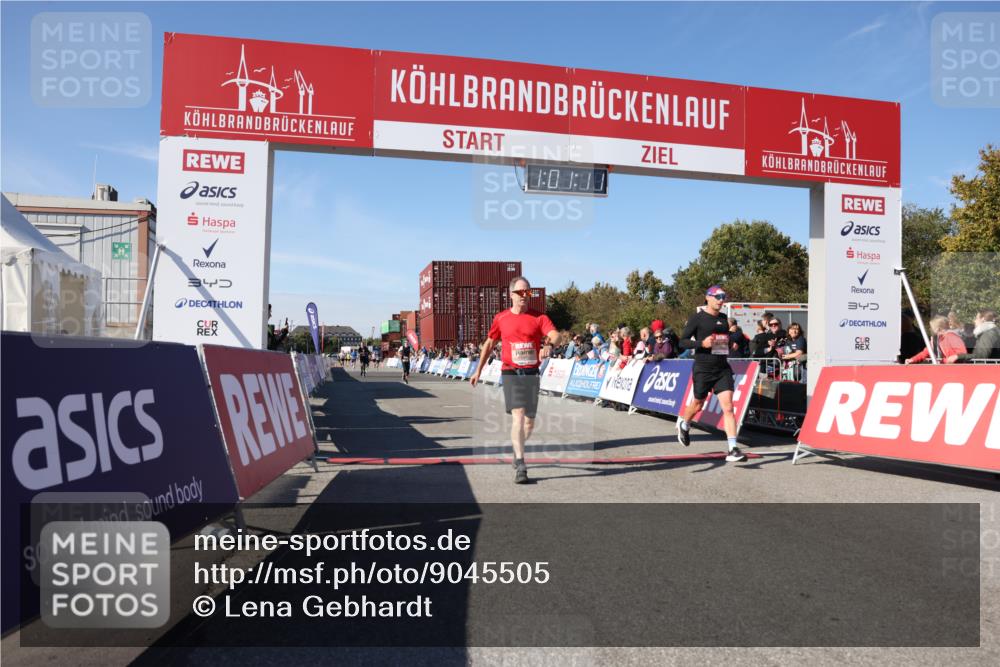 03.10.2025 - Köhlbrandbrückenlauf Lena Gebhardt http://msf.ph/oto/9045505 03.10.2025 13:01:12 Ziel 4039, 4140, 4425, 4737, 5779, 6614 meine-sportfotos.de