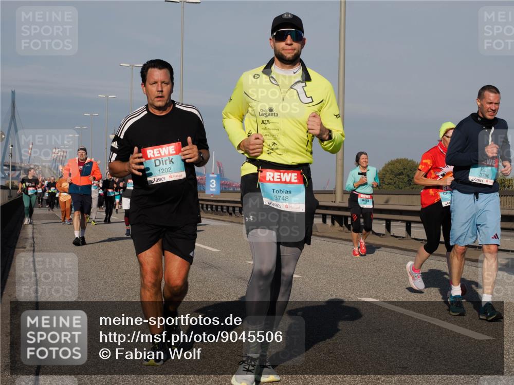 03.10.2025 - Köhlbrandbrückenlauf Fabian Wolf http://msf.ph/oto/9045506 03.10.2025 09:57:51 Position 3 1202, 3, 3748, 3796 meine-sportfotos.de