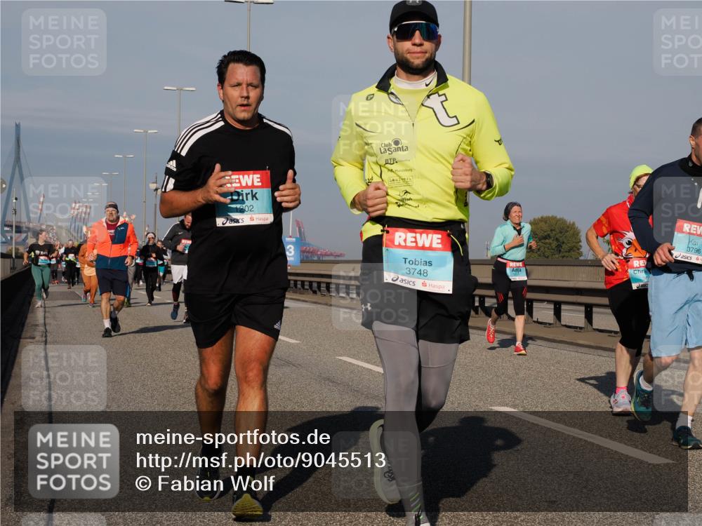 03.10.2025 - Köhlbrandbrückenlauf Fabian Wolf http://msf.ph/oto/9045513 03.10.2025 09:57:51 Position 3 1202, 3748, 3796 meine-sportfotos.de