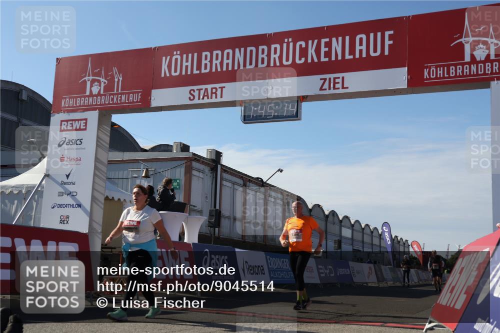 03.10.2025 - Köhlbrandbrückenlauf Luisa Fischer http://msf.ph/oto/9045514 03.10.2025 13:45:13 Ziel 5015, 6264 meine-sportfotos.de