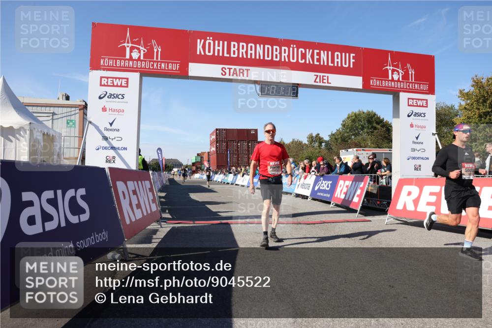 03.10.2025 - Köhlbrandbrückenlauf Lena Gebhardt http://msf.ph/oto/9045522 03.10.2025 13:01:12 Ziel 4039, 4140, 4425, 4737, 5779, 6614 meine-sportfotos.de