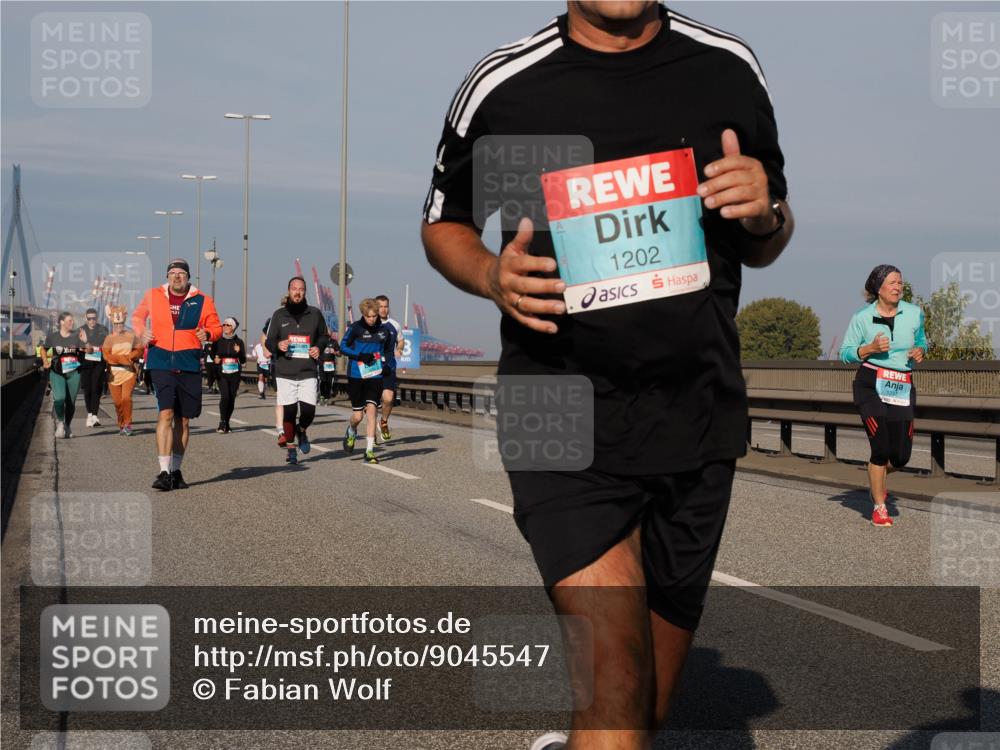 03.10.2025 - Köhlbrandbrückenlauf Fabian Wolf http://msf.ph/oto/9045547 03.10.2025 09:57:52 Position 3 121, 1202, 1337 meine-sportfotos.de