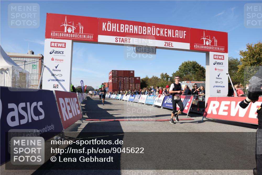 03.10.2025 - Köhlbrandbrückenlauf Lena Gebhardt http://msf.ph/oto/9045622 03.10.2025 13:01:18 Ziel 4737, 5779, 5915, 6187, 6307, 6614 meine-sportfotos.de
