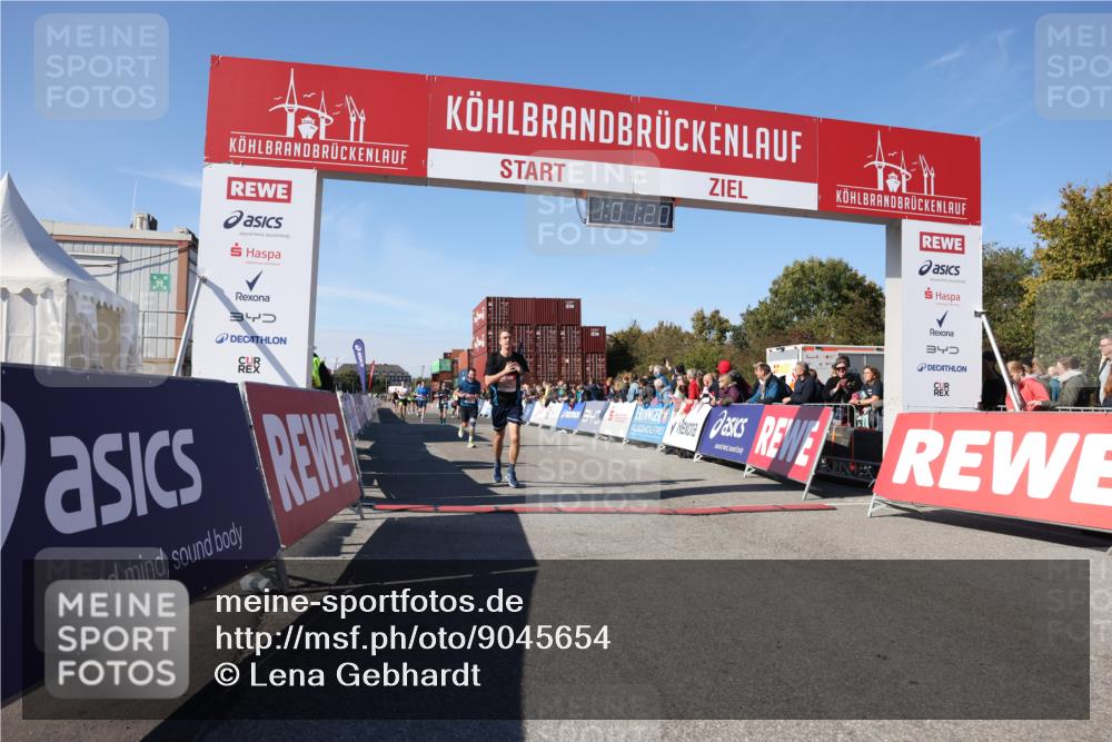 03.10.2025 - Köhlbrandbrückenlauf Lena Gebhardt http://msf.ph/oto/9045654 03.10.2025 13:01:20 Ziel 4199, 4737, 5779, 5915, 6187, 6307, 6614 meine-sportfotos.de