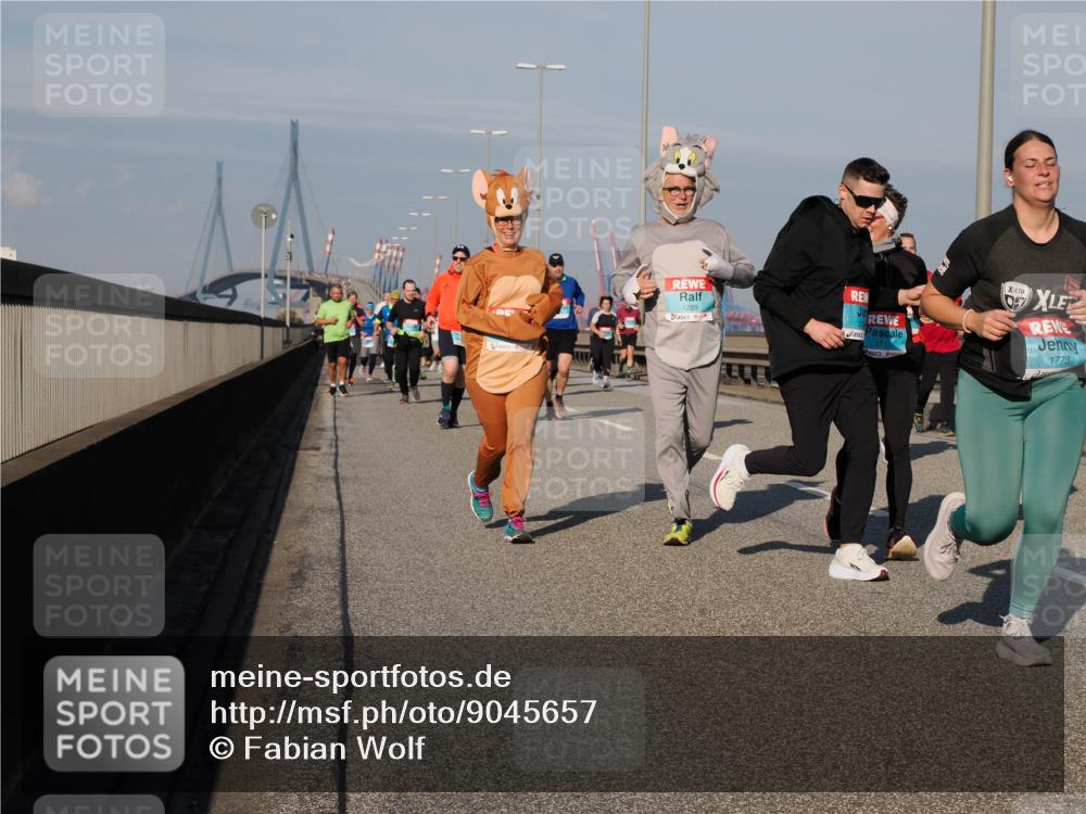 03.10.2025 - Köhlbrandbrückenlauf Fabian Wolf http://msf.ph/oto/9045657 03.10.2025 09:57:59 Position 3 1289, 1711, 1773 meine-sportfotos.de