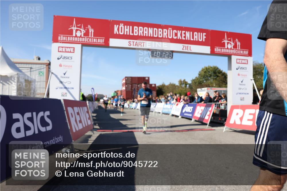 03.10.2025 - Köhlbrandbrückenlauf Lena Gebhardt http://msf.ph/oto/9045722 03.10.2025 13:01:23 Ziel 4199, 4284, 4292, 4304, 4737, 5915, 6187, 6307, 6775 meine-sportfotos.de