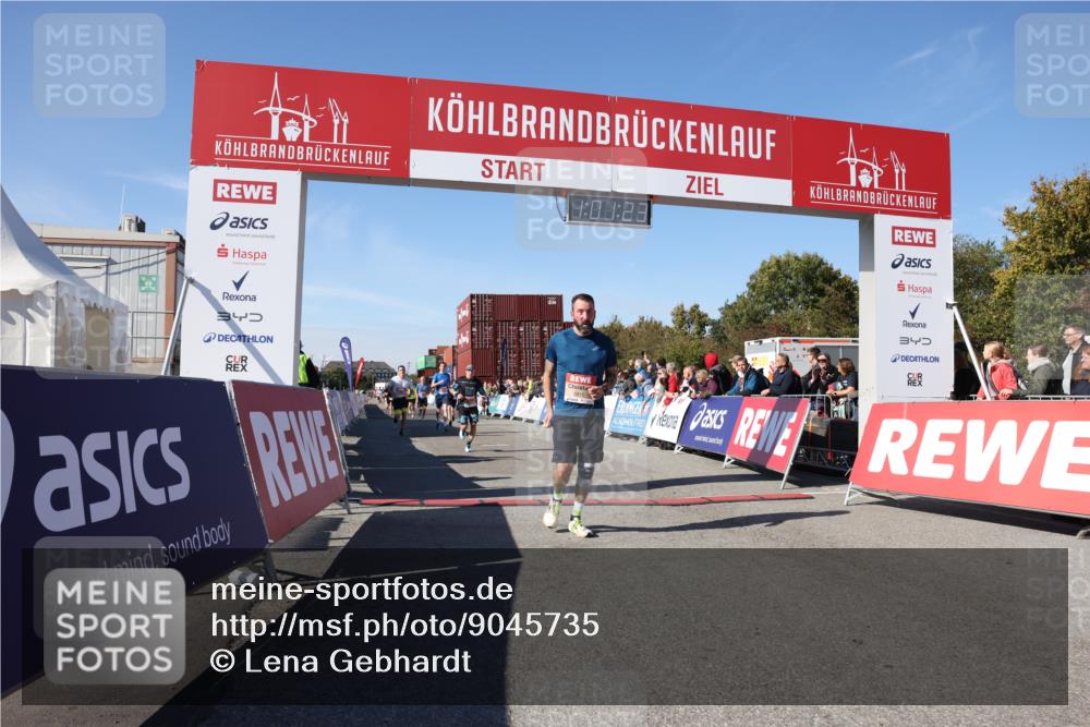 03.10.2025 - Köhlbrandbrückenlauf Lena Gebhardt http://msf.ph/oto/9045735 03.10.2025 13:01:24 Ziel 4073, 4199, 4219, 4284, 4292, 4304, 4737, 5915, 6187, 6307, 6775 meine-sportfotos.de