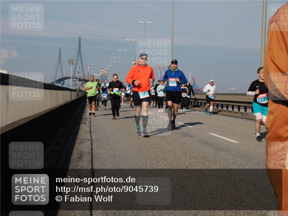 03.10.2025 - Köhlbrandbrückenlauf Fabian Wolf http://msf.ph/oto/9045739 03.10.2025 09:58:03 Position 3  meine-sportfotos.de