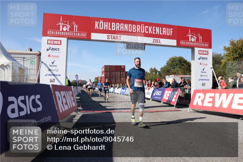 03.10.2025 - Köhlbrandbrückenlauf Lena Gebhardt http://msf.ph/oto/9045746 03.10.2025 13:01:24 Ziel 4073, 4199, 4219, 4284, 4292, 4304, 4737, 5915, 6187, 6307, 6775 meine-sportfotos.de