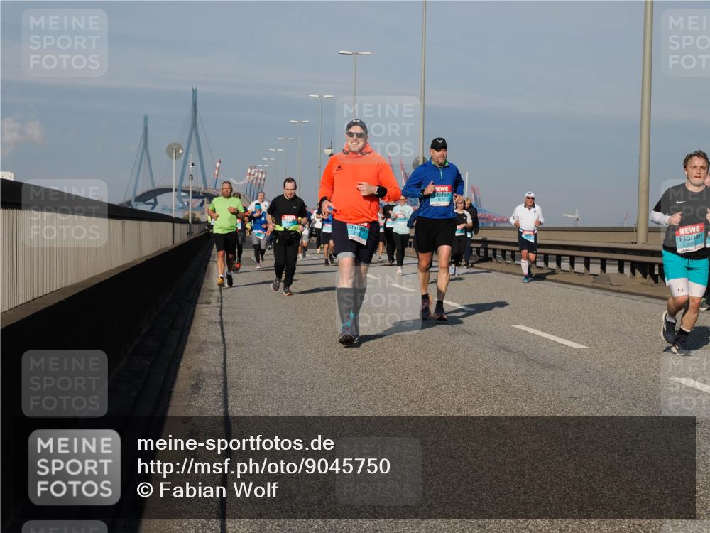 03.10.2025 - Köhlbrandbrückenlauf Fabian Wolf http://msf.ph/oto/9045750 03.10.2025 09:58:03 Position 3 1510, 4 meine-sportfotos.de
