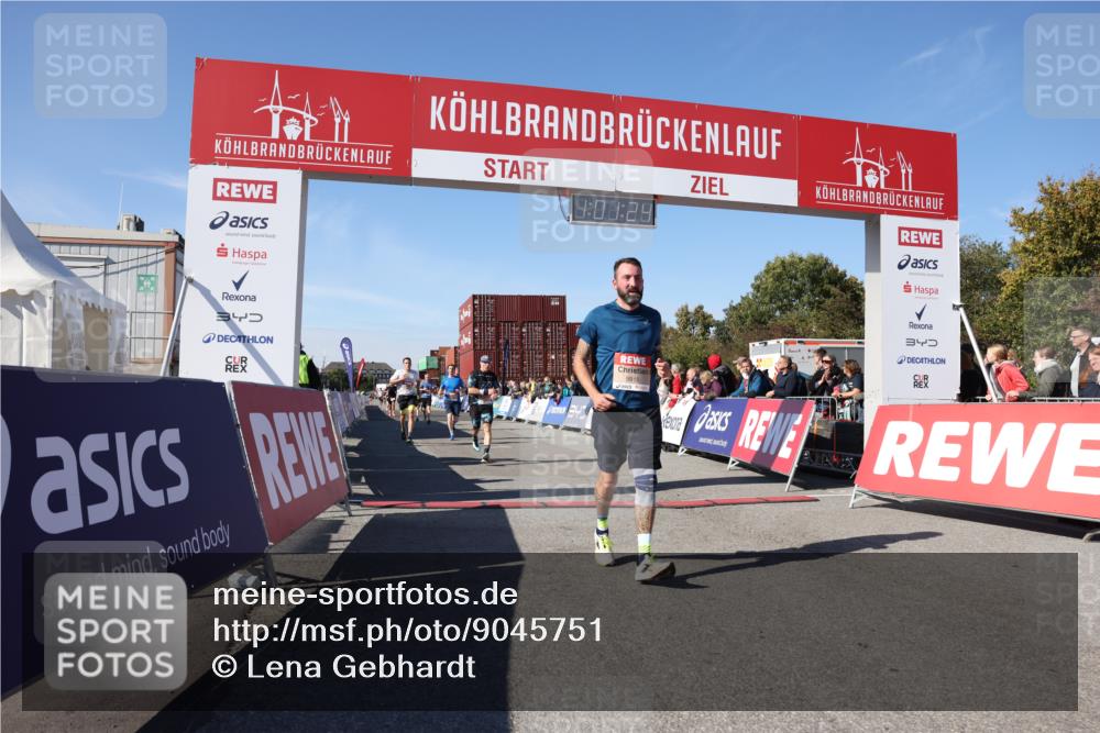 03.10.2025 - Köhlbrandbrückenlauf Lena Gebhardt http://msf.ph/oto/9045751 03.10.2025 13:01:24 Ziel 4073, 4199, 4219, 4284, 4292, 4304, 4737, 5915, 6187, 6307, 6775 meine-sportfotos.de