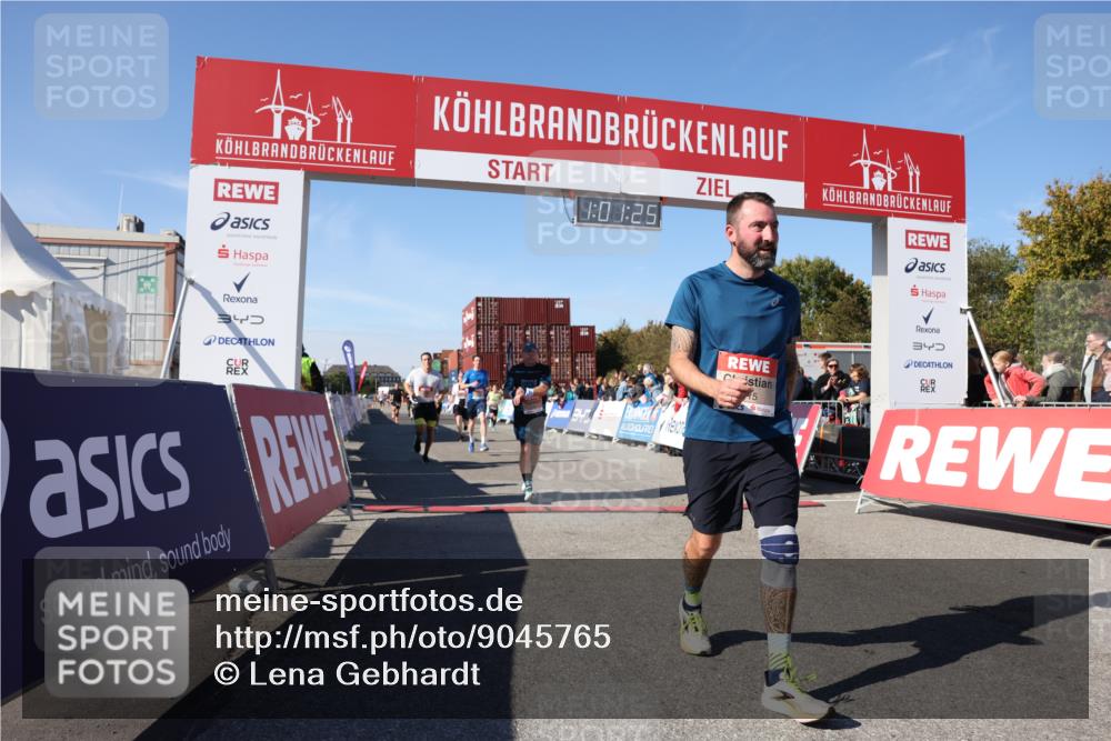03.10.2025 - Köhlbrandbrückenlauf Lena Gebhardt http://msf.ph/oto/9045765 03.10.2025 13:01:25 Ziel 4073, 4199, 4219, 4284, 4292, 4304, 4737, 5915, 6187, 6307, 6775 meine-sportfotos.de