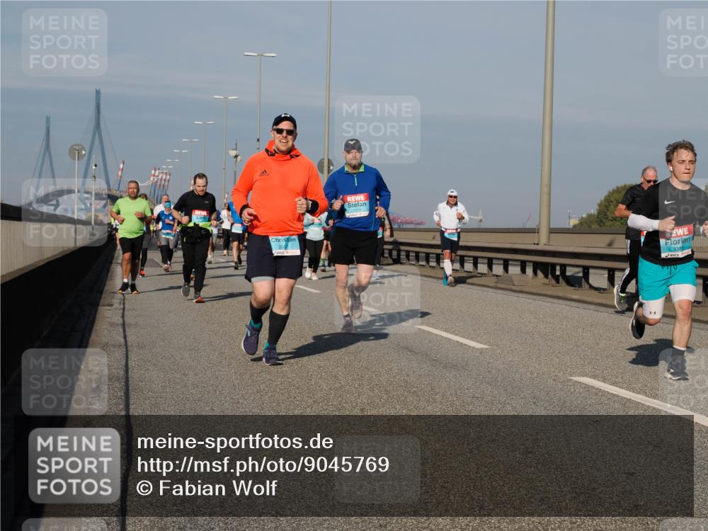 03.10.2025 - Köhlbrandbrückenlauf Fabian Wolf http://msf.ph/oto/9045769 03.10.2025 09:58:04 Position 3 200, 338 meine-sportfotos.de