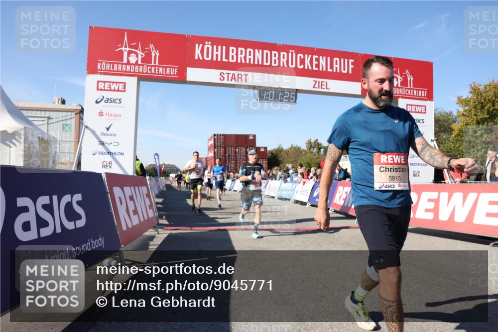 03.10.2025 - Köhlbrandbrückenlauf Lena Gebhardt http://msf.ph/oto/9045771 03.10.2025 13:01:26 Ziel 4073, 4199, 4219, 4284, 4292, 4304, 4737, 5424, 5915, 6187, 6307, 6775 meine-sportfotos.de