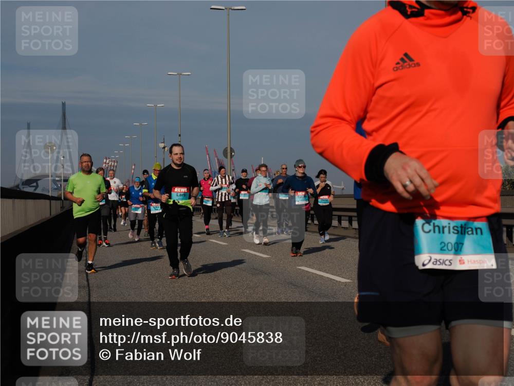03.10.2025 - Köhlbrandbrückenlauf Fabian Wolf http://msf.ph/oto/9045838 03.10.2025 09:58:06 Position 3 2007 meine-sportfotos.de