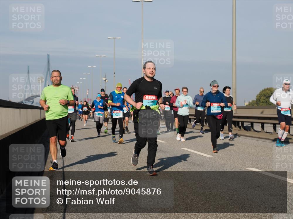 03.10.2025 - Köhlbrandbrückenlauf Fabian Wolf http://msf.ph/oto/9045876 03.10.2025 09:58:08 Position 3 1537 meine-sportfotos.de