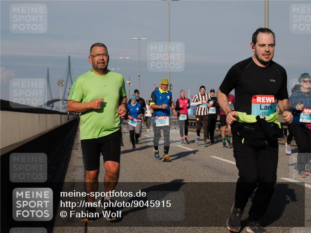 03.10.2025 - Köhlbrandbrückenlauf Fabian Wolf http://msf.ph/oto/9045915 03.10.2025 09:58:09 Position 3 1537, 2079 meine-sportfotos.de
