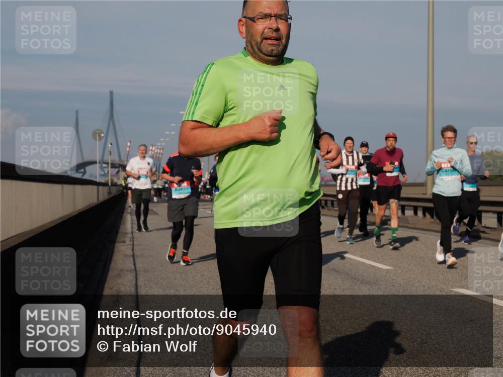 03.10.2025 - Köhlbrandbrückenlauf Fabian Wolf http://msf.ph/oto/9045940 03.10.2025 09:58:10 Position 3  meine-sportfotos.de