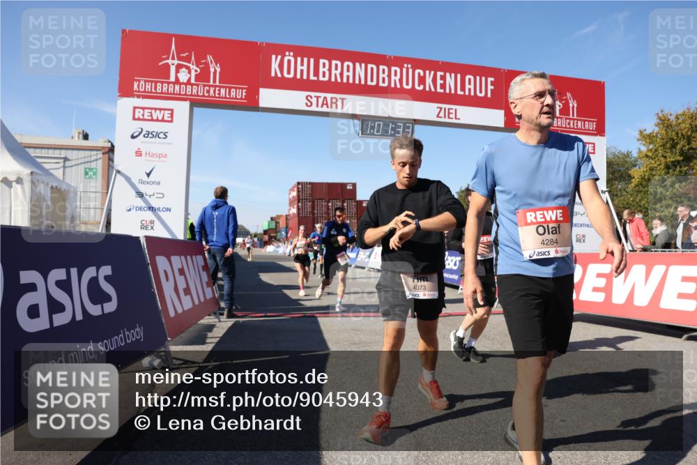 03.10.2025 - Köhlbrandbrückenlauf Lena Gebhardt http://msf.ph/oto/9045943 03.10.2025 13:01:34 Ziel 4047, 4073, 4199, 4219, 4220, 4257, 4284, 4292, 4304, 5424, 6187, 6775, 6801 meine-sportfotos.de