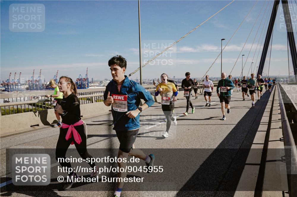 03.10.2025 - Köhlbrandbrückenlauf Michael Burmester http://msf.ph/oto/9045955 03.10.2025 12:28:24 Position 1 6788 meine-sportfotos.de
