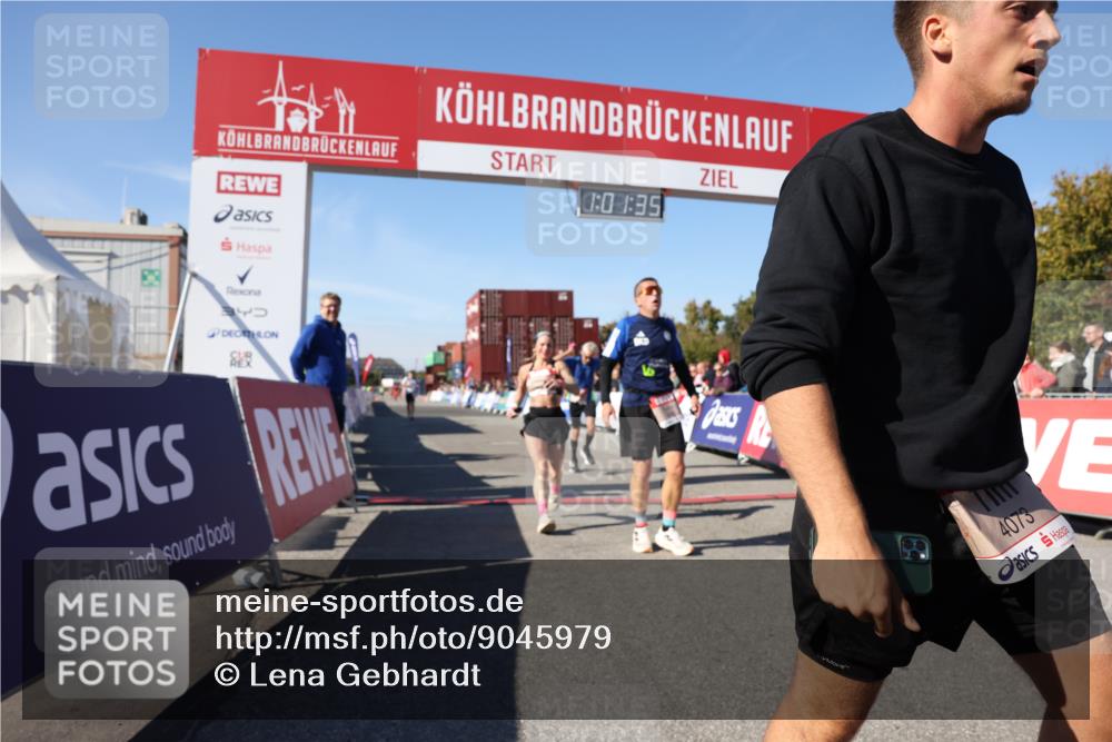 03.10.2025 - Köhlbrandbrückenlauf Lena Gebhardt http://msf.ph/oto/9045979 03.10.2025 13:01:35 Ziel 4047, 4073, 4199, 4219, 4220, 4257, 4284, 4292, 4304, 5424, 6775, 6801 meine-sportfotos.de