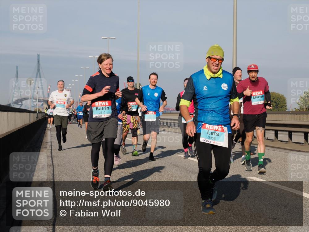 03.10.2025 - Köhlbrandbrückenlauf Fabian Wolf http://msf.ph/oto/9045980 03.10.2025 09:58:12 Position 3 24, 2813, 2956, 2832 meine-sportfotos.de