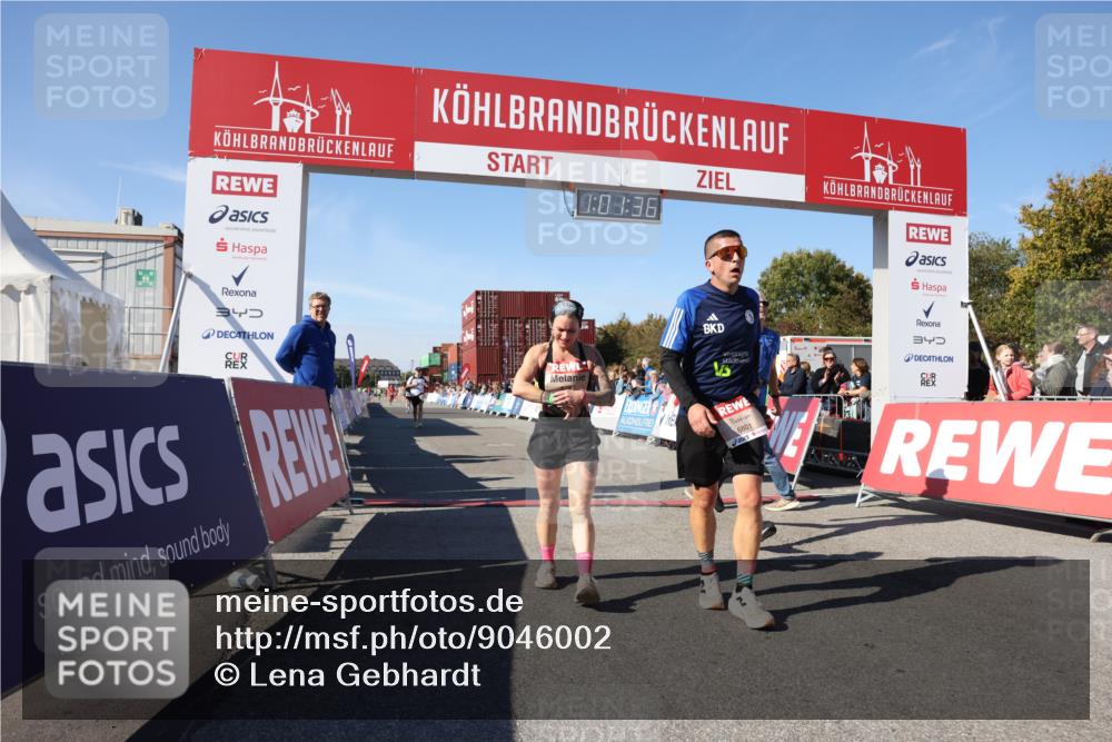 03.10.2025 - Köhlbrandbrückenlauf Lena Gebhardt http://msf.ph/oto/9046002 03.10.2025 13:01:36 Ziel 4047, 4073, 4219, 4220, 4257, 4284, 4292, 4304, 5424, 6775, 6801 meine-sportfotos.de