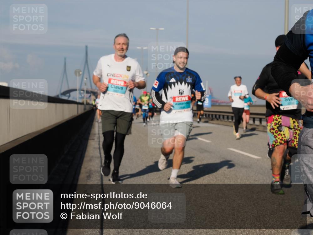 03.10.2025 - Köhlbrandbrückenlauf Fabian Wolf http://msf.ph/oto/9046064 03.10.2025 09:58:15 Position 3  meine-sportfotos.de