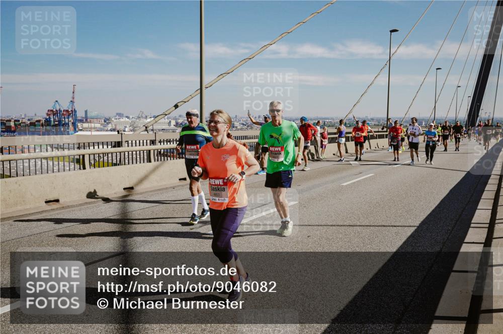 03.10.2025 - Köhlbrandbrückenlauf Michael Burmester http://msf.ph/oto/9046082 03.10.2025 12:28:33 Position 1 4853 meine-sportfotos.de