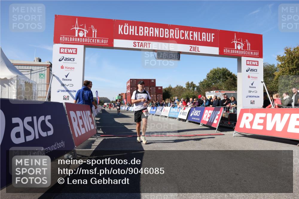 03.10.2025 - Köhlbrandbrückenlauf Lena Gebhardt http://msf.ph/oto/9046085 03.10.2025 13:01:41 Ziel 4047, 4220, 4257, 5424, 5671, 6801 meine-sportfotos.de