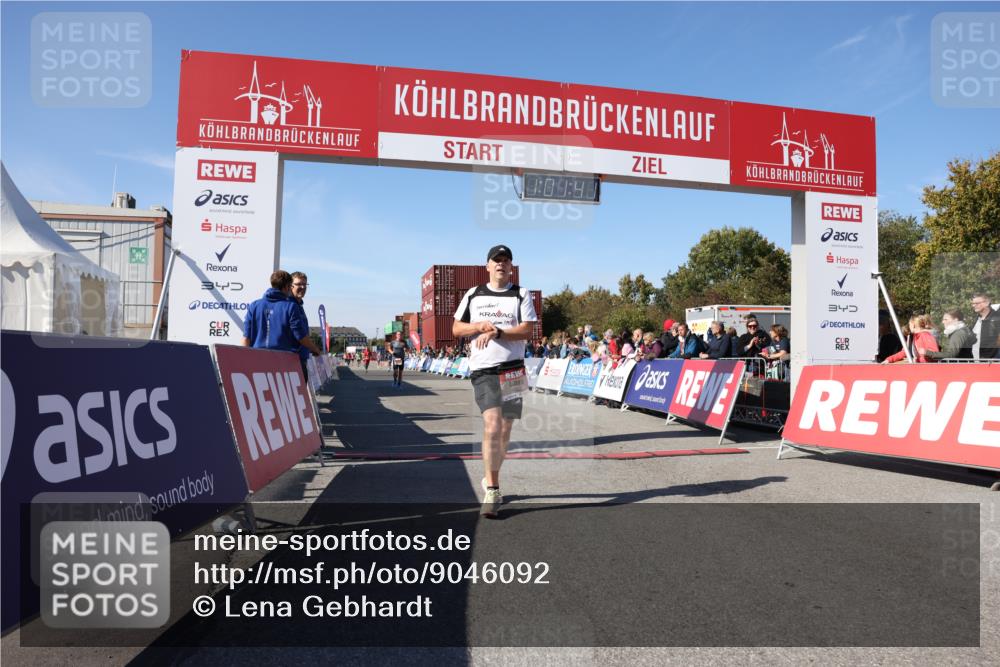 03.10.2025 - Köhlbrandbrückenlauf Lena Gebhardt http://msf.ph/oto/9046092 03.10.2025 13:01:42 Ziel 4047, 4220, 4257, 5424, 5671, 6801 meine-sportfotos.de