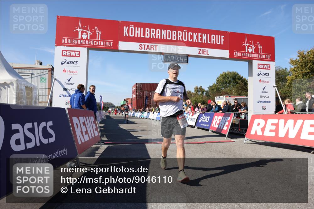 03.10.2025 - Köhlbrandbrückenlauf Lena Gebhardt http://msf.ph/oto/9046110 03.10.2025 13:01:42 Ziel 4047, 4220, 4257, 5424, 5671, 6801 meine-sportfotos.de