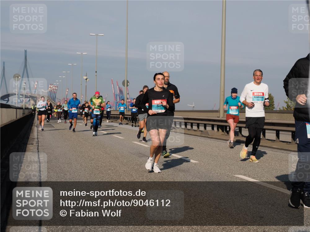 03.10.2025 - Köhlbrandbrückenlauf Fabian Wolf http://msf.ph/oto/9046112 03.10.2025 09:58:18 Position 3 2155, 1947 meine-sportfotos.de