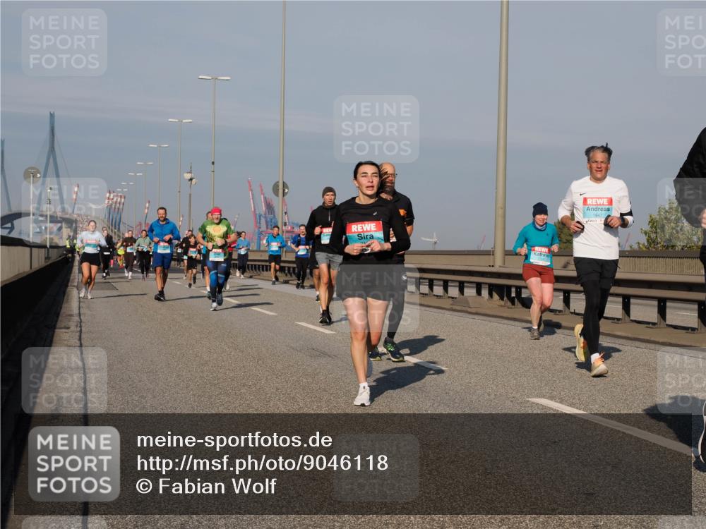 03.10.2025 - Köhlbrandbrückenlauf Fabian Wolf http://msf.ph/oto/9046118 03.10.2025 09:58:18 Position 3 1947 meine-sportfotos.de
