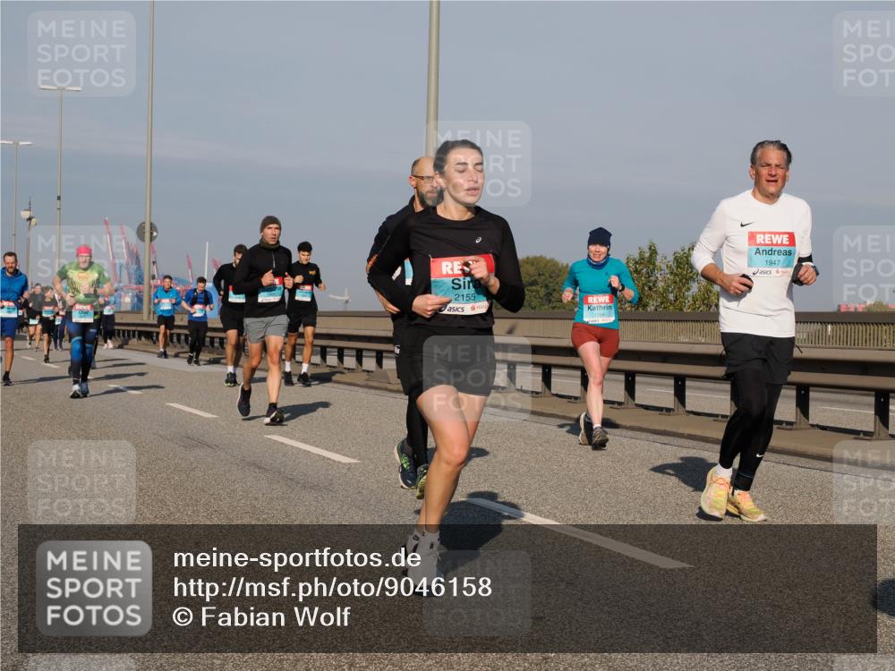 03.10.2025 - Köhlbrandbrückenlauf Fabian Wolf http://msf.ph/oto/9046158 03.10.2025 09:58:19 Position 3 2155, 1947 meine-sportfotos.de