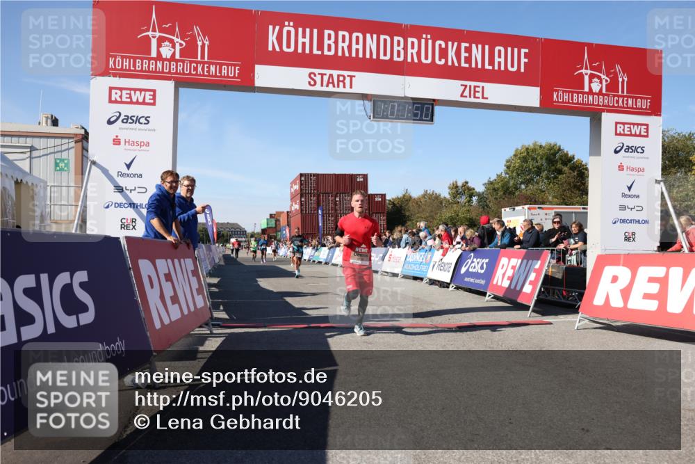 03.10.2025 - Köhlbrandbrückenlauf Lena Gebhardt http://msf.ph/oto/9046205 03.10.2025 13:01:50 Ziel 4162, 4206, 4257, 4258, 5671, 5692, 5718, 5739 meine-sportfotos.de