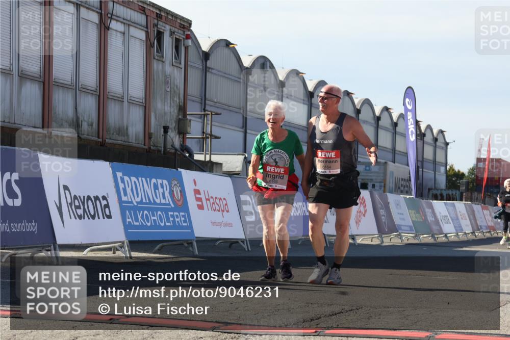03.10.2025 - Köhlbrandbrückenlauf Luisa Fischer http://msf.ph/oto/9046231 03.10.2025 13:48:10 Ziel 6164, 6165 meine-sportfotos.de
