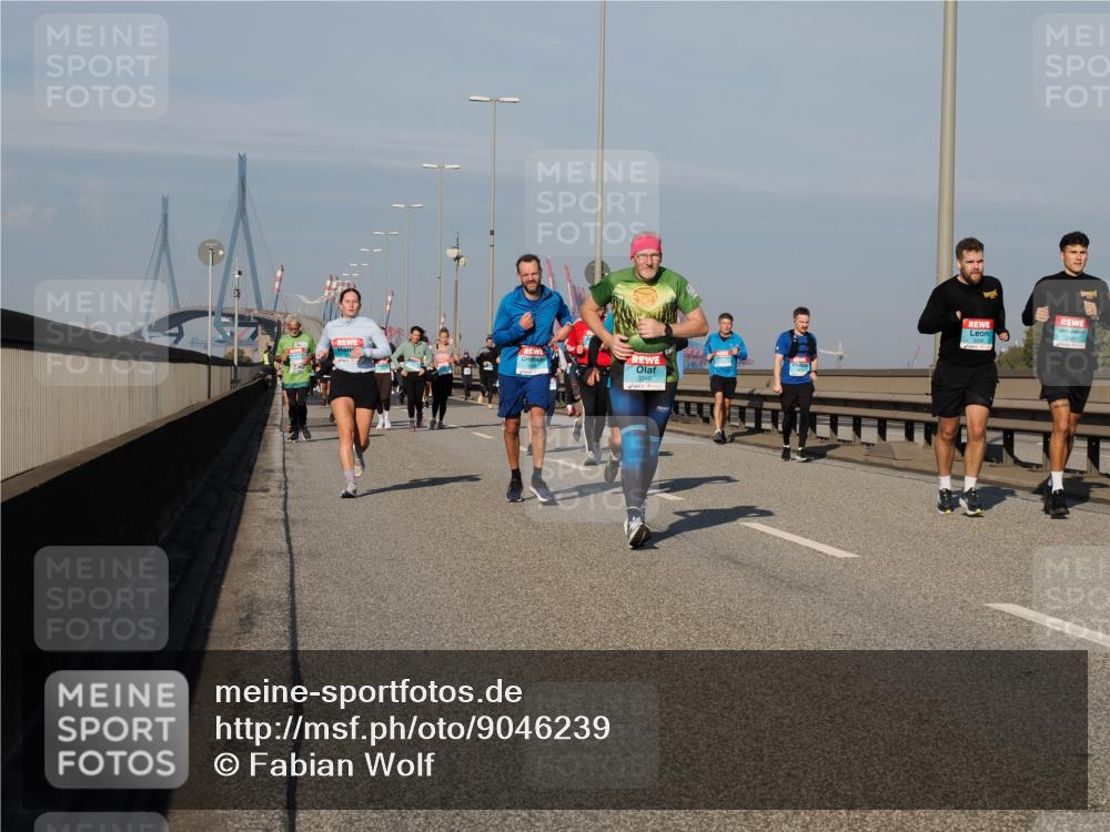 03.10.2025 - Köhlbrandbrückenlauf Fabian Wolf http://msf.ph/oto/9046239 03.10.2025 09:58:23 Position 3 3348 meine-sportfotos.de